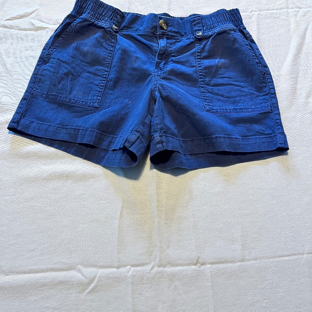 blue shorts